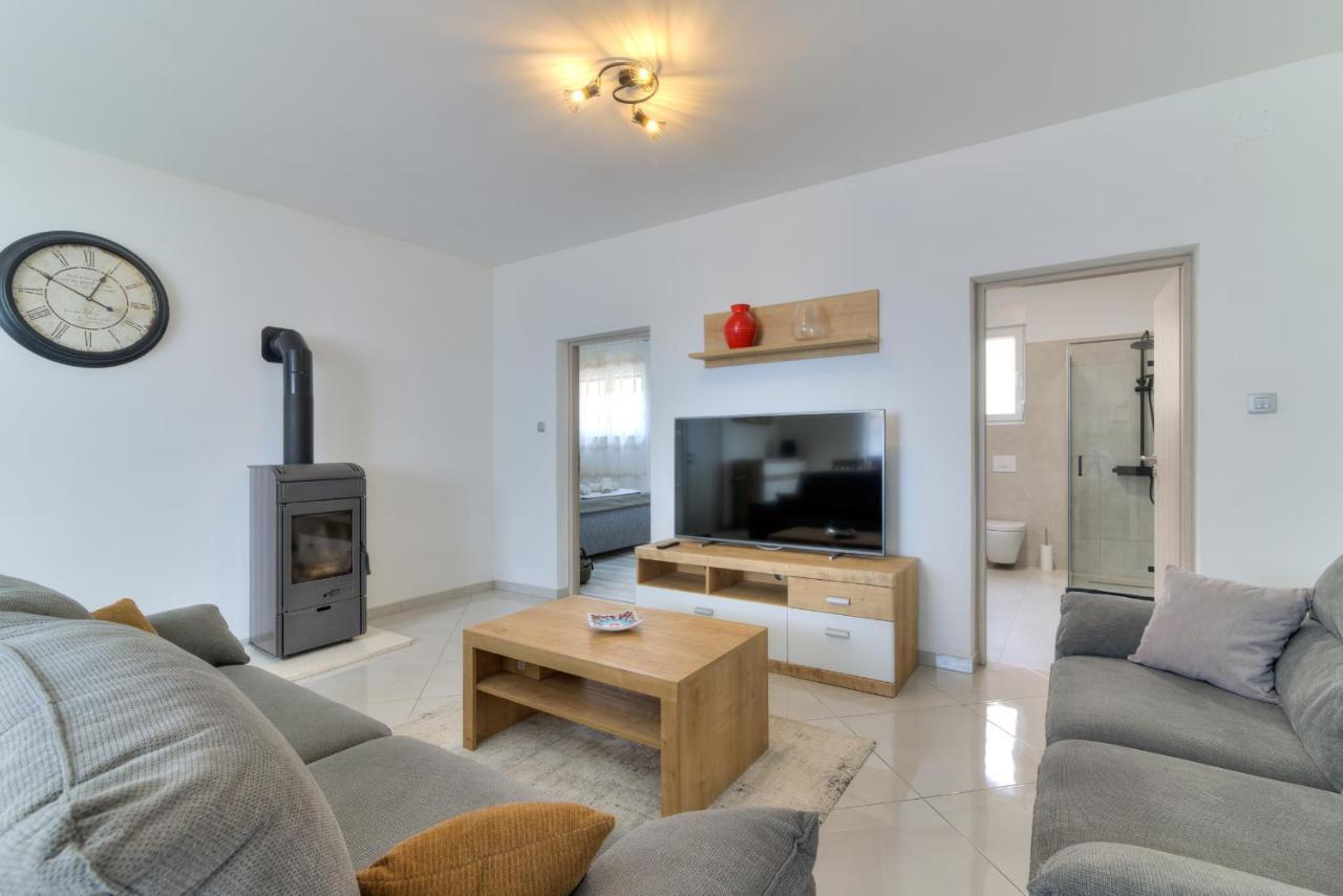 Apartment Luka Сень Экстерьер фото